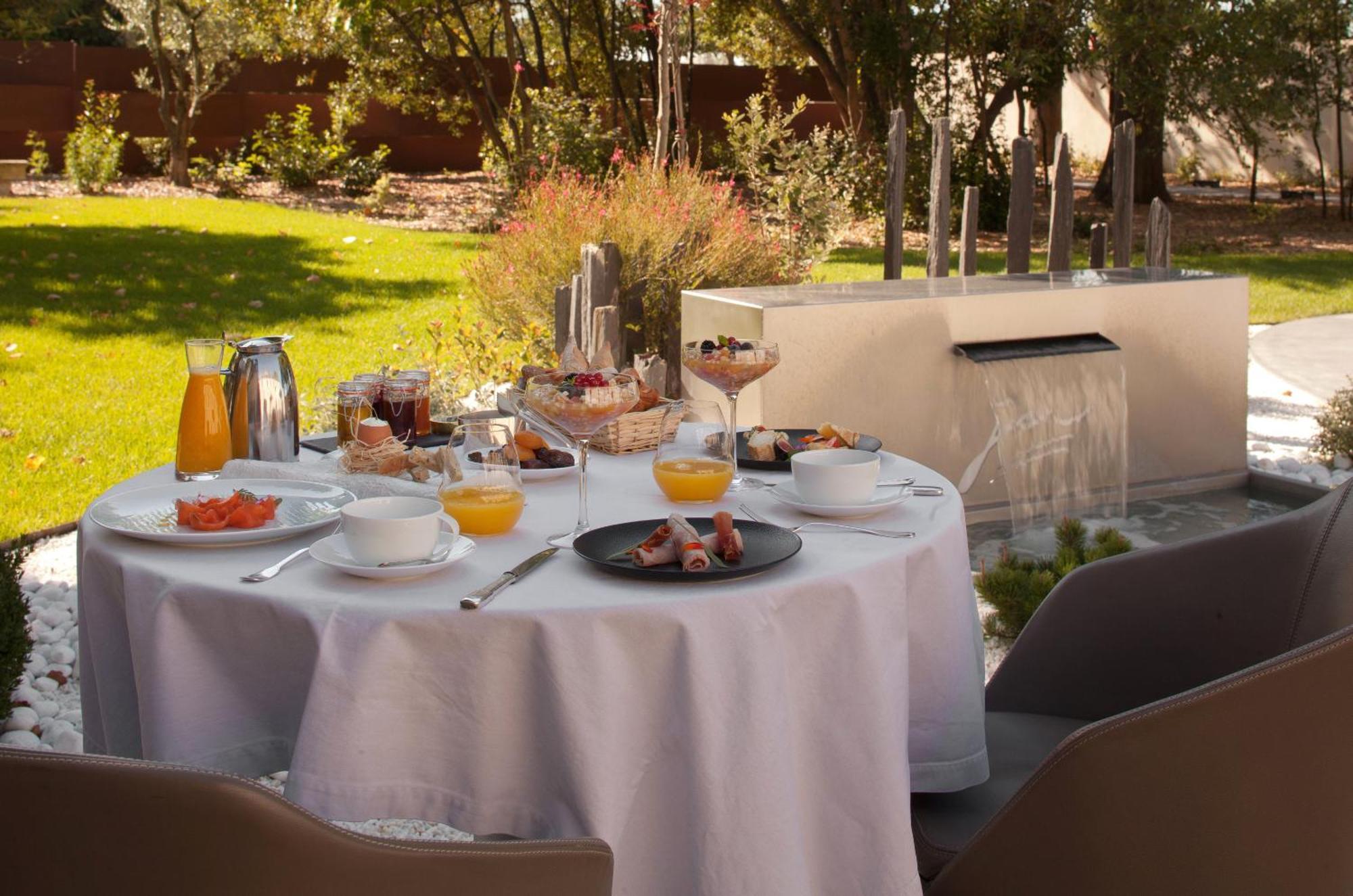 Hotel Mas De Boudan 4*
